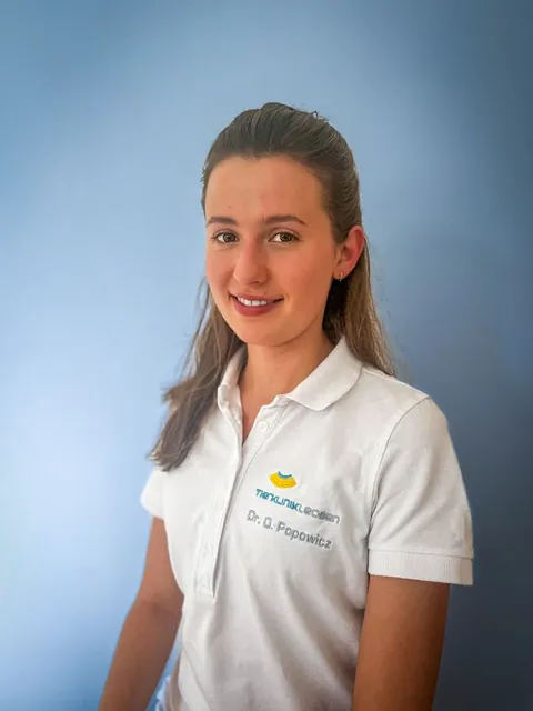Dr. Olivia Popowicz